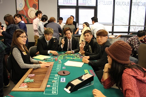 台灣東南科技大學畢業班學生  賭城學博弈