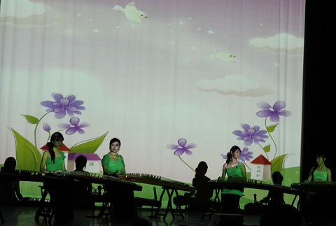 李琳虹民乐队举行第三届音乐会