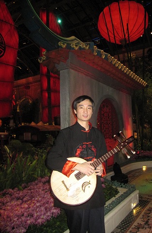 百樂宮溫室花園 三位華人音樂家受邀演出