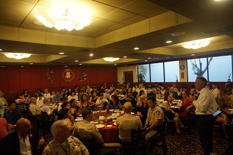 亞裔協會舉辦警民委員會餐會