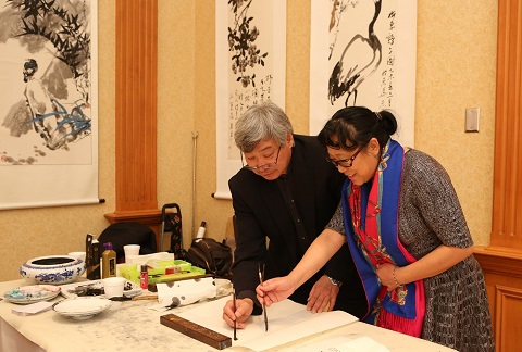 五大名画家赌城联展 绘笔墨丹青文化飨宴
