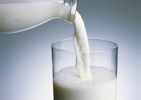丹麦研究：饮用全脂牛奶 降低罹患心脏病、中风机率
