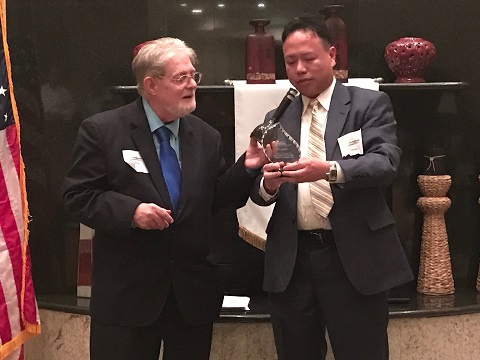 恆興地產董事長Kenny Lin獲頒拉芙琳都市發展獎