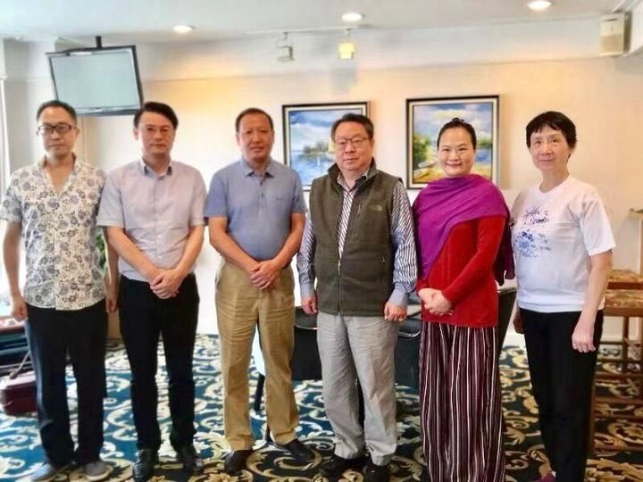 国际中文记者联合会主席吴治欧访问海南