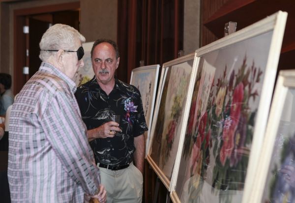 牡丹花綻放維加斯 程小玲畫展揭幕 