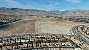 沙漠林2百多英畝土地以1.35 億售出