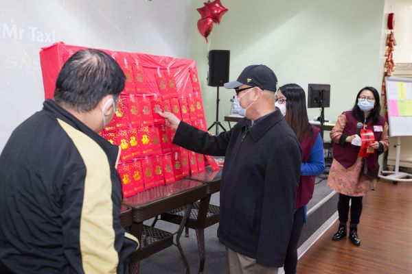 康泰长者中心欢度虎年春节 举办联欢会 