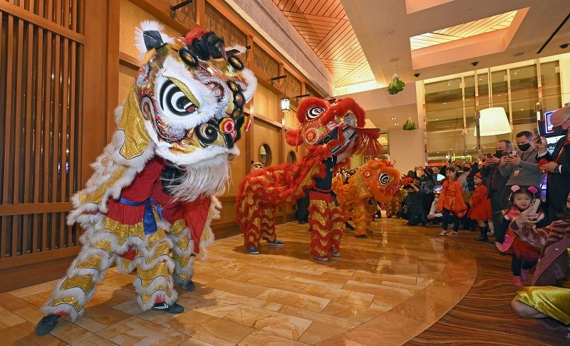 红石赌场酒店舞狮 欢庆中国新年