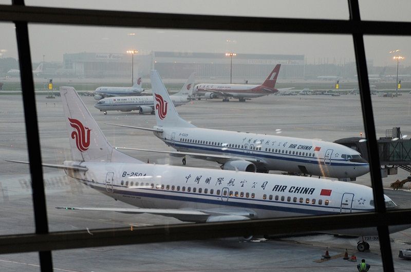 中國三大航空公司 年虧損均破百億