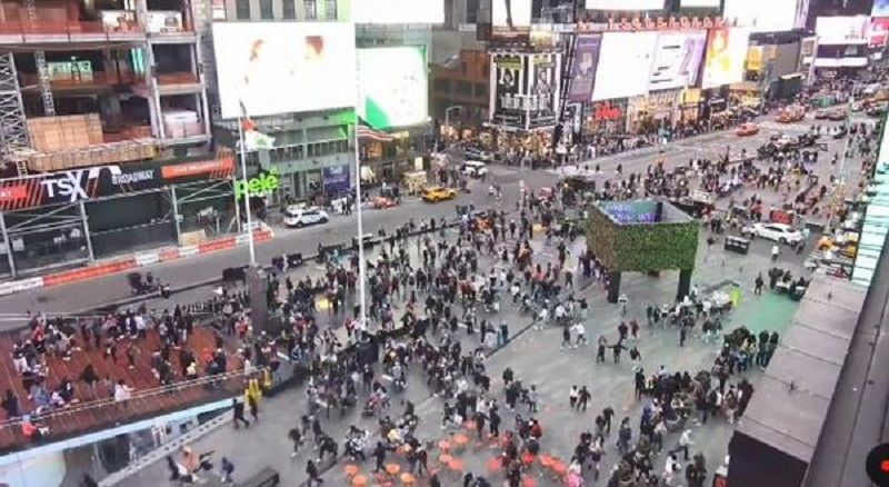纽约时报广场传巨大爆炸声 观光客拔腿狂奔
