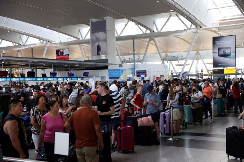 国庆周末第一天 全美机场取消逾600班机