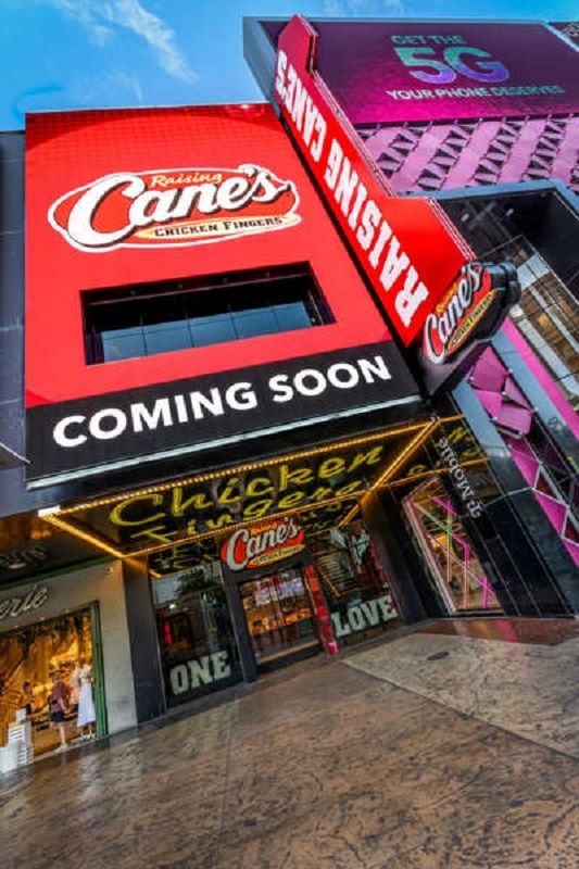 Raising Cane's在維加斯大道開新店