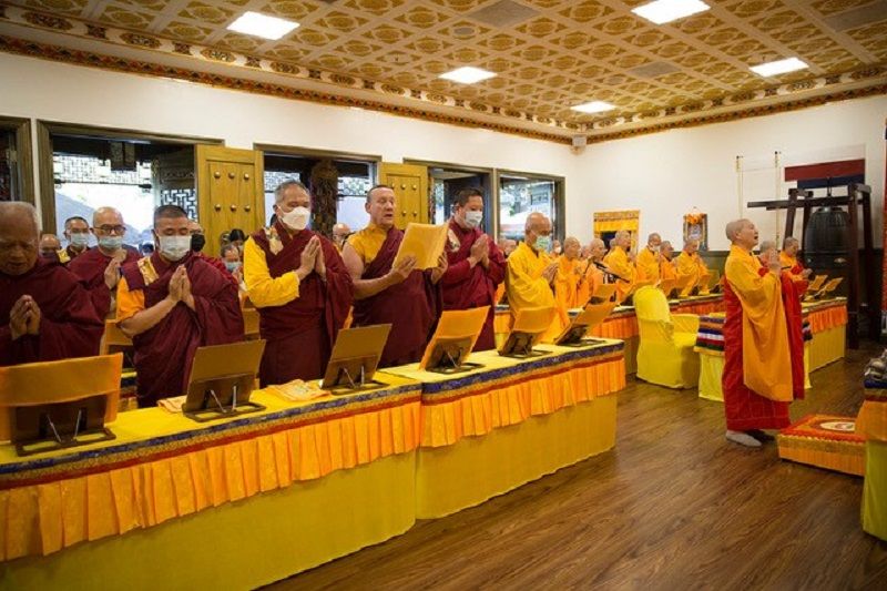 世界佛教總部啟建藥師如來佛誕法會 為世界祈福