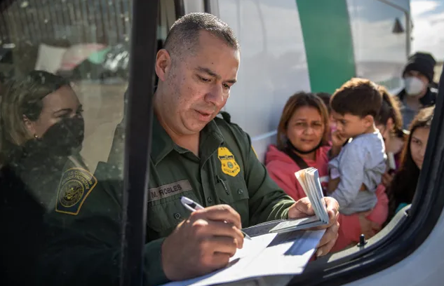 美移民庇護申請案件積壓160萬件 創紀錄