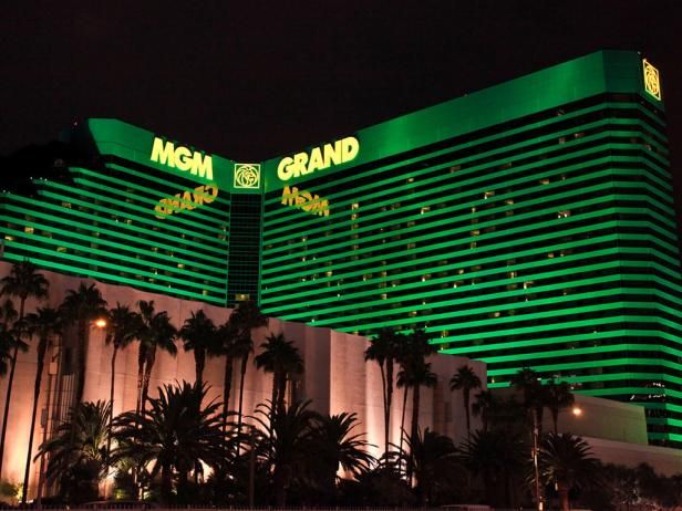 警方：男子MGM招妓 在酒店房间被刺伤