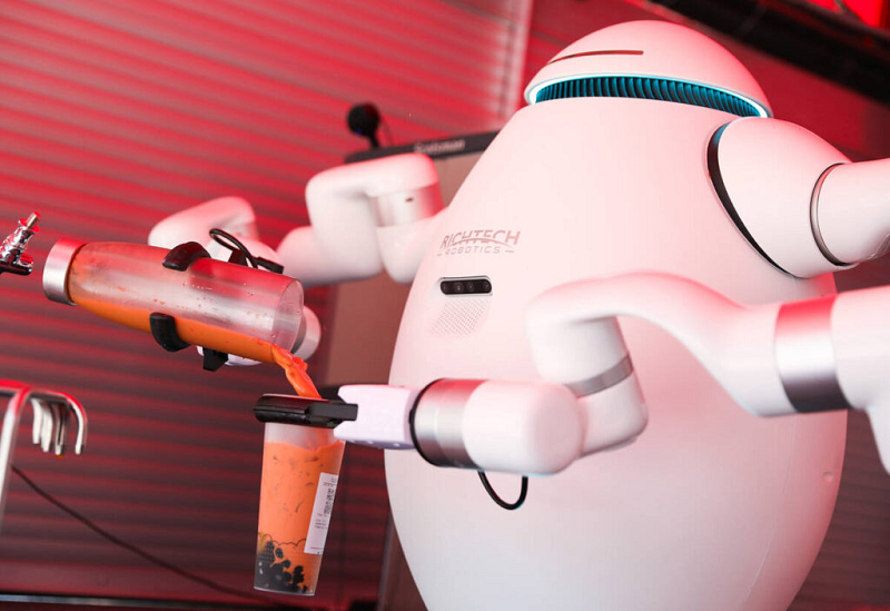 拉斯维加斯大道 首家机器人波霸奶茶店开业