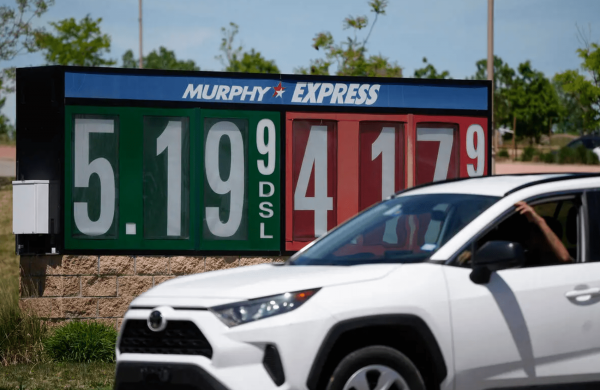 内州和维加斯油价小幅下跌