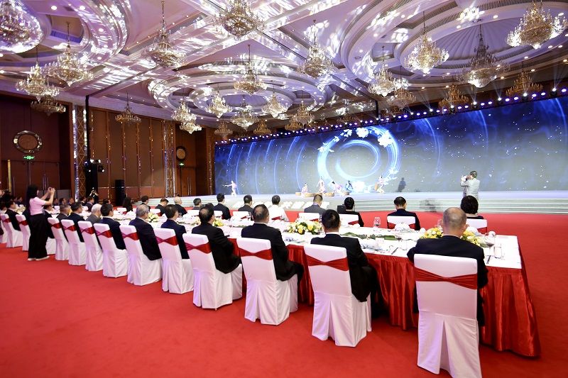 第十一届世界华文传媒论坛在成都开幕