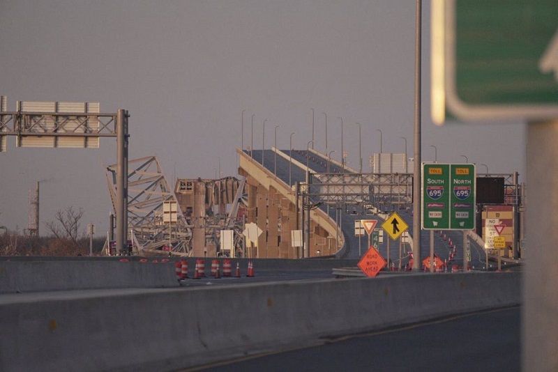马里兰州巴尔的摩大桥倒塌 州长宣布进入紧急状态