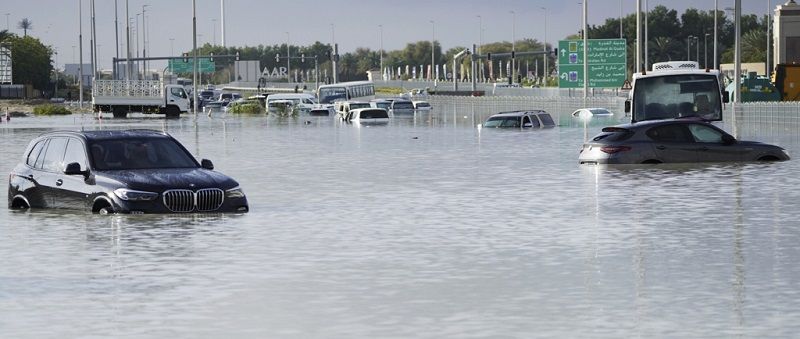 阿联暴雨酿至少4死 杜拜国际机场逾千航班取消