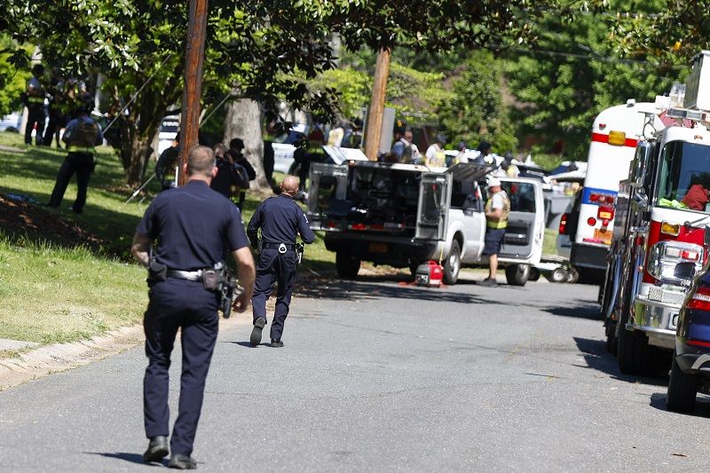 北卡州夏洛特發生警匪槍戰 3執法人員殉職4警傷