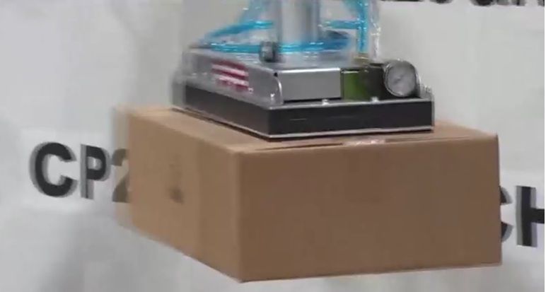 物流机器人使用率提高 带来新就业机会