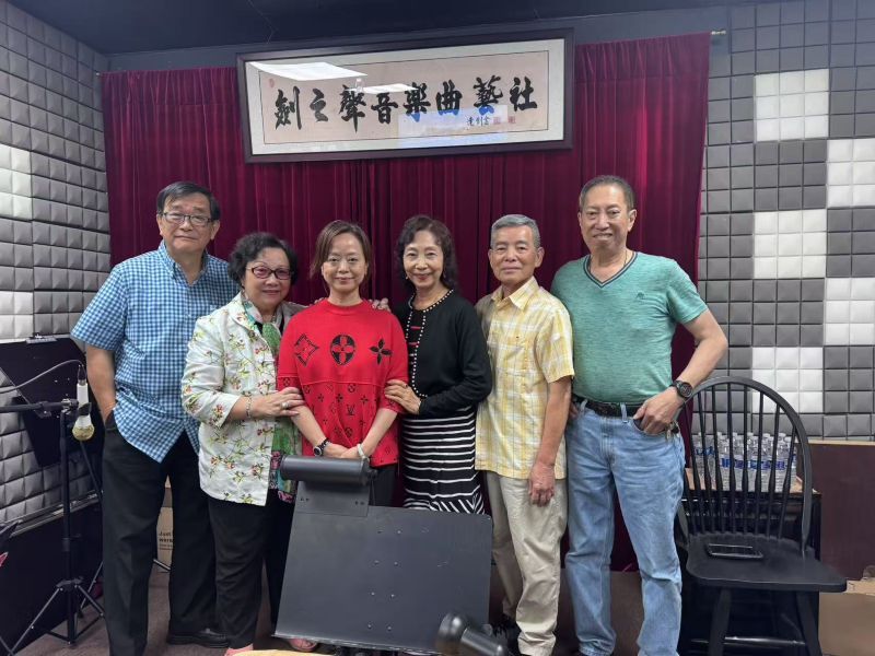 維加斯”劍之聲音樂曲藝社”融入社區