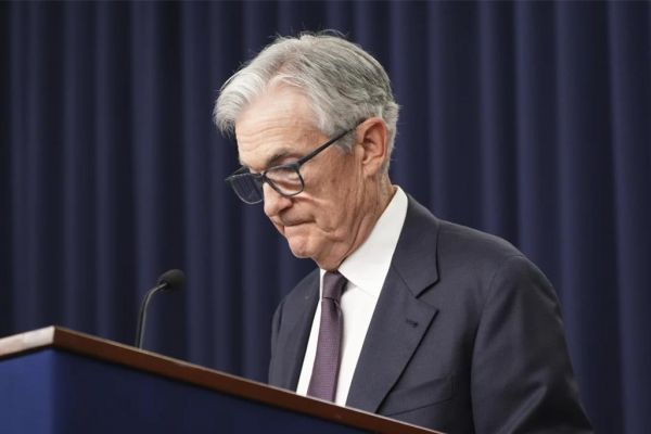 鮑爾普林斯頓大學致詞 為Fed決策辯護兼籲護民主