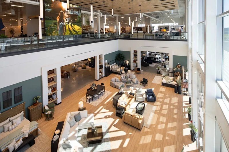 Ashley維加斯新店週六、日盛大開幕