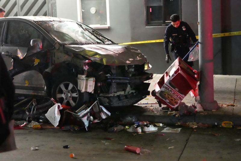洛杉磯汽車衝撞人群30傷7命危！