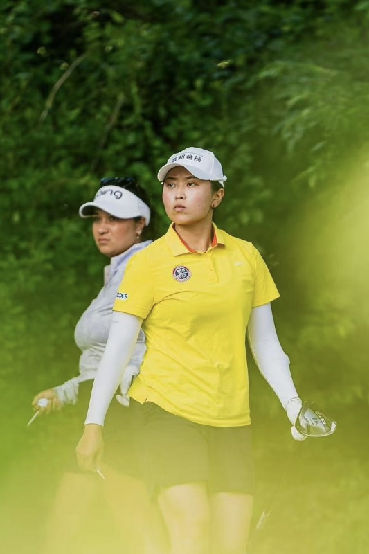盧昕妤.孫紫嫣獲選全球華人高爾夫協會2025海外華人青少年高爾夫球年度優秀選手