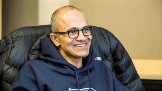 微软CEO揭裁员真相 AI时代不再留情！