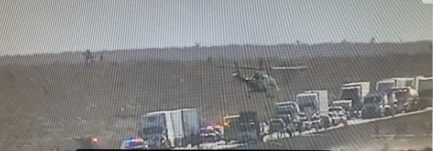 I-15致命車禍大塞車 數十輛車越野繞道反被困