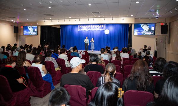 内华达文协庆祝2025年国庆暨中秋联欢会 蓝天中心举行