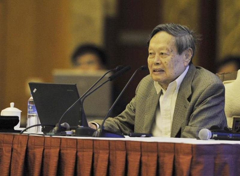 诺贝尔物理学奖得主杨振宁逝世 享年103岁