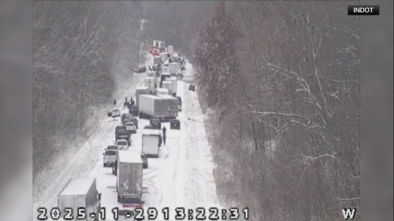美中西部暴雪癱瘓交通 達美航班滑出跑道 印州45車連環撞