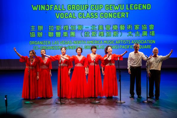 跨越文化与音符  “联丰杯”歌武传奇声乐班演唱会再现音乐盛宴
