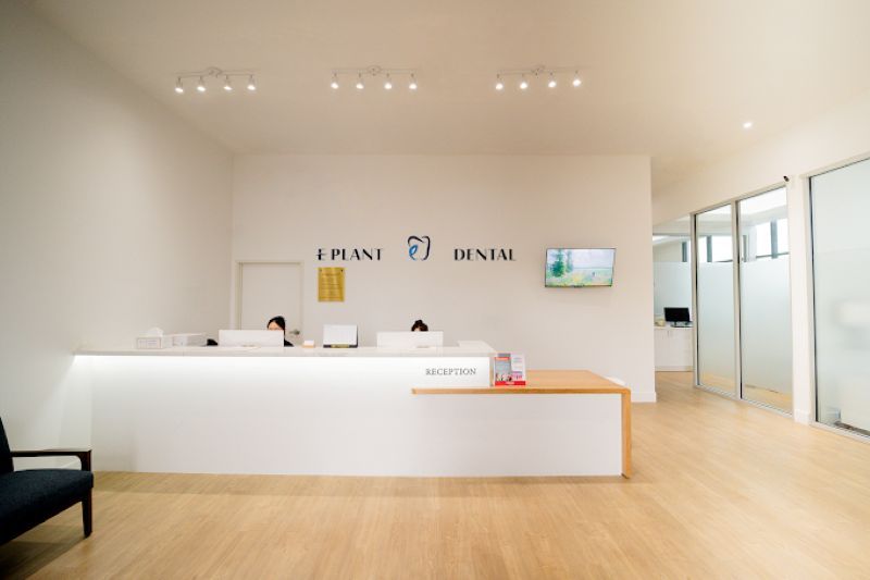 先进修复牙科 方熙钟植牙中心为您重建自信笑容!