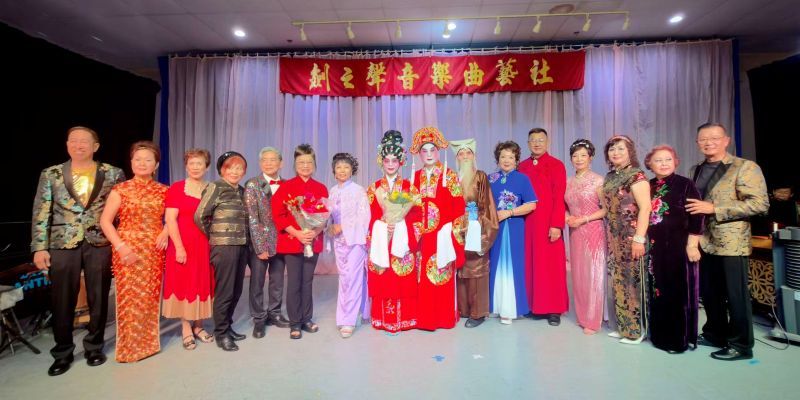 剑之声音乐曲艺社开幕演出 圆满成功 !
