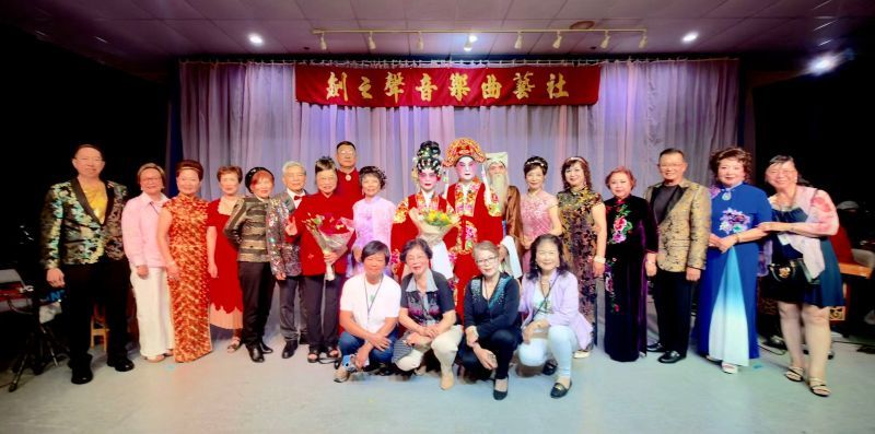 剑之声音乐曲艺社开幕演出 圆满成功 !