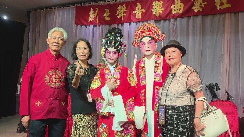 剑之声音乐曲艺社开幕演出 圆满成功 !