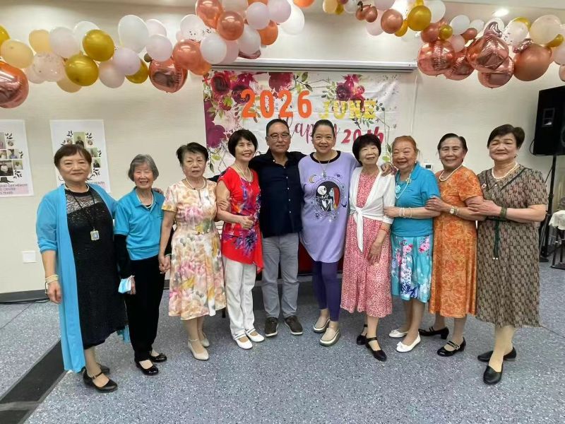 新生健康老人福利中心20周年庆祝会隆重举行
