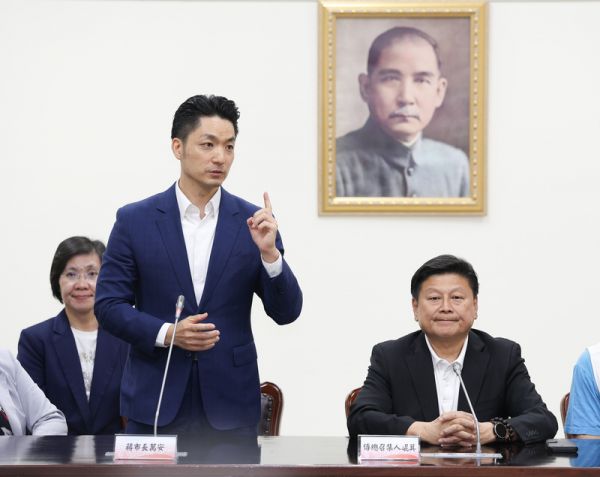 中联油脂案蒋万安吁民众7/25上街头 黄国昌力挺