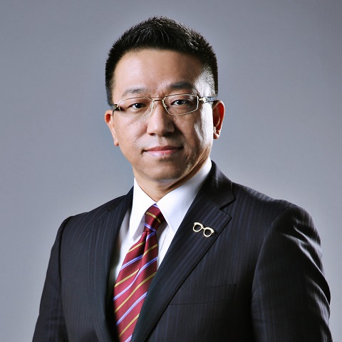 李小丹是中國視光產業界領袖人物