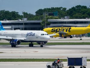 JetBlue收购Spirit 成立美第五大航空公司