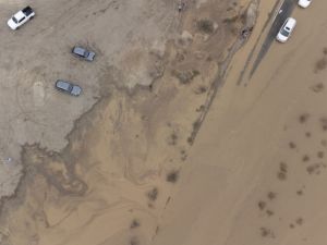 山洪破壞 死亡谷區多處路段關閉