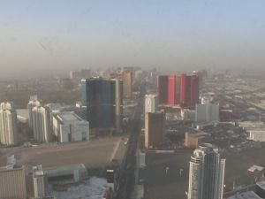 維加斯山谷空氣品質差 克縣發佈霧霾警報