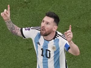 世足冠军战 梅西建功 阿根廷4：2击败法国