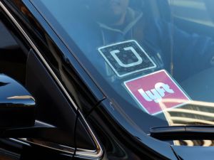 收費100%給司機 新打車平台挑戰Uber、Lyft