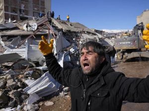 土敘大地震死亡人數逾11,000人 黃金救援72小時將屆